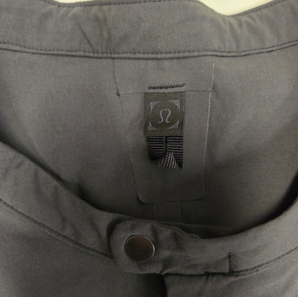 Mens lululemon cargo shirt - Picture 2 of 4